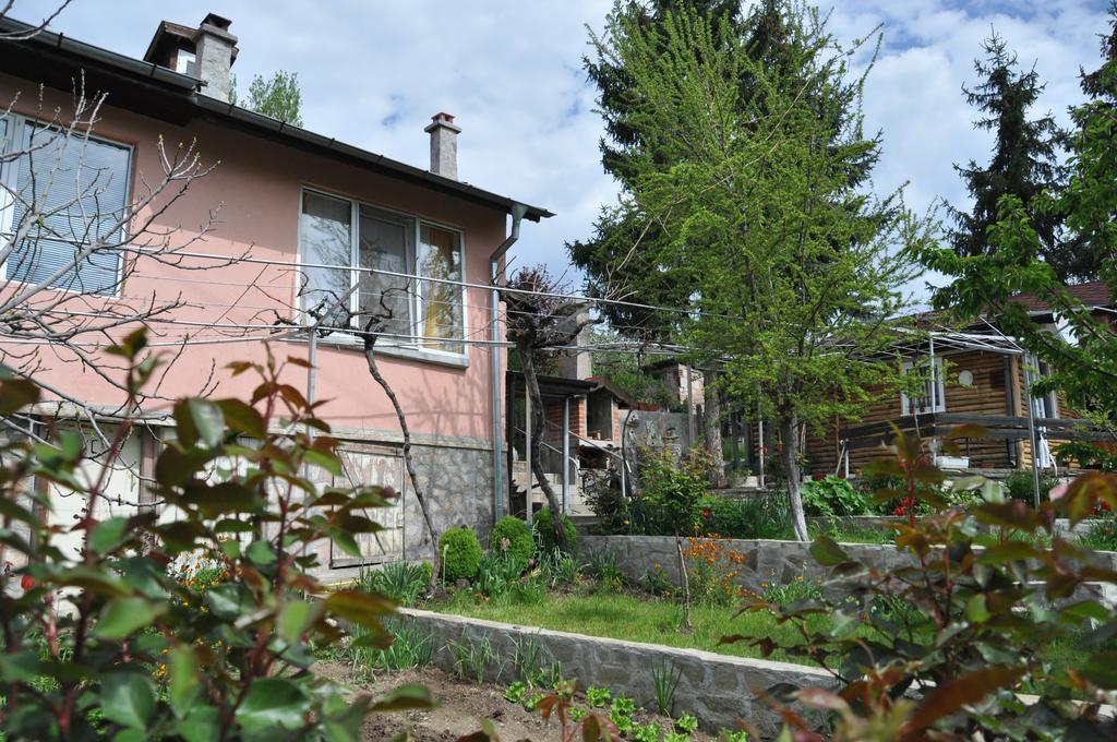 Holiday Home Vilata Kurdzhali Bagian luar foto